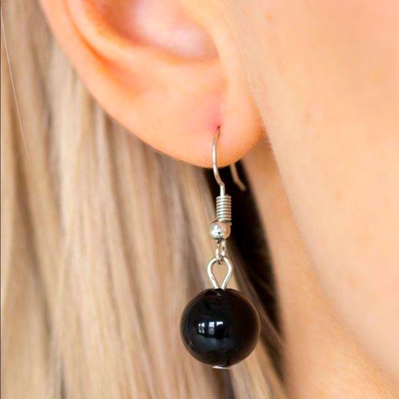 Sugar, Sugar - Black Necklace - Picture 2 of 2